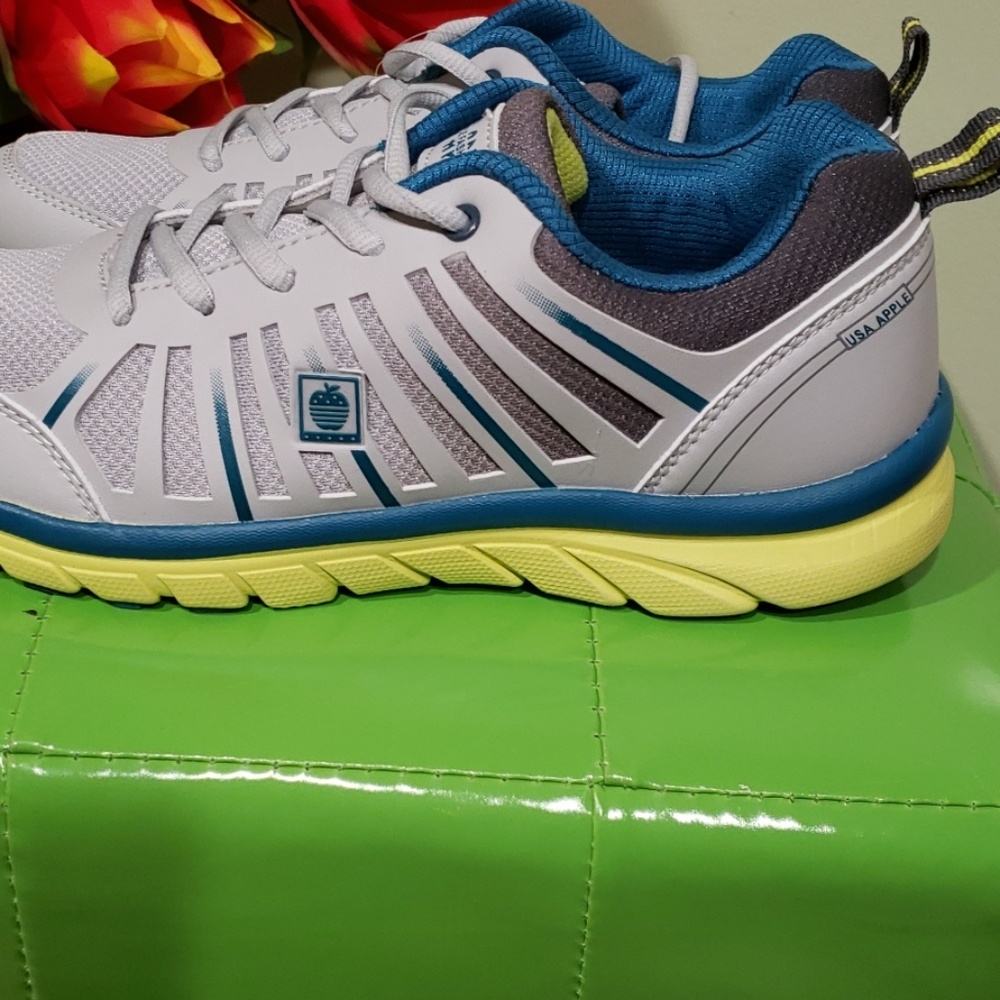 Brand new Stylish Apple Fashion shoes - Picture 4 of 8